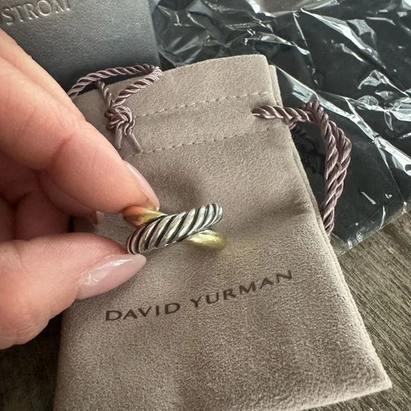 Flash SALE🎉david yurman Silver and 18k Gold Twisted Ring - Picture 6 of 8
